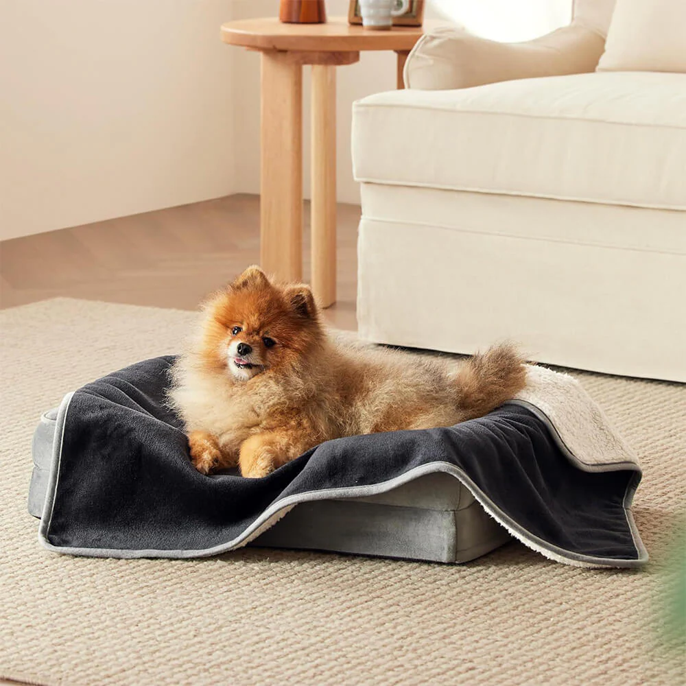 Couverture réversible en polaire pour animaux douce et protectrice - Image 2
