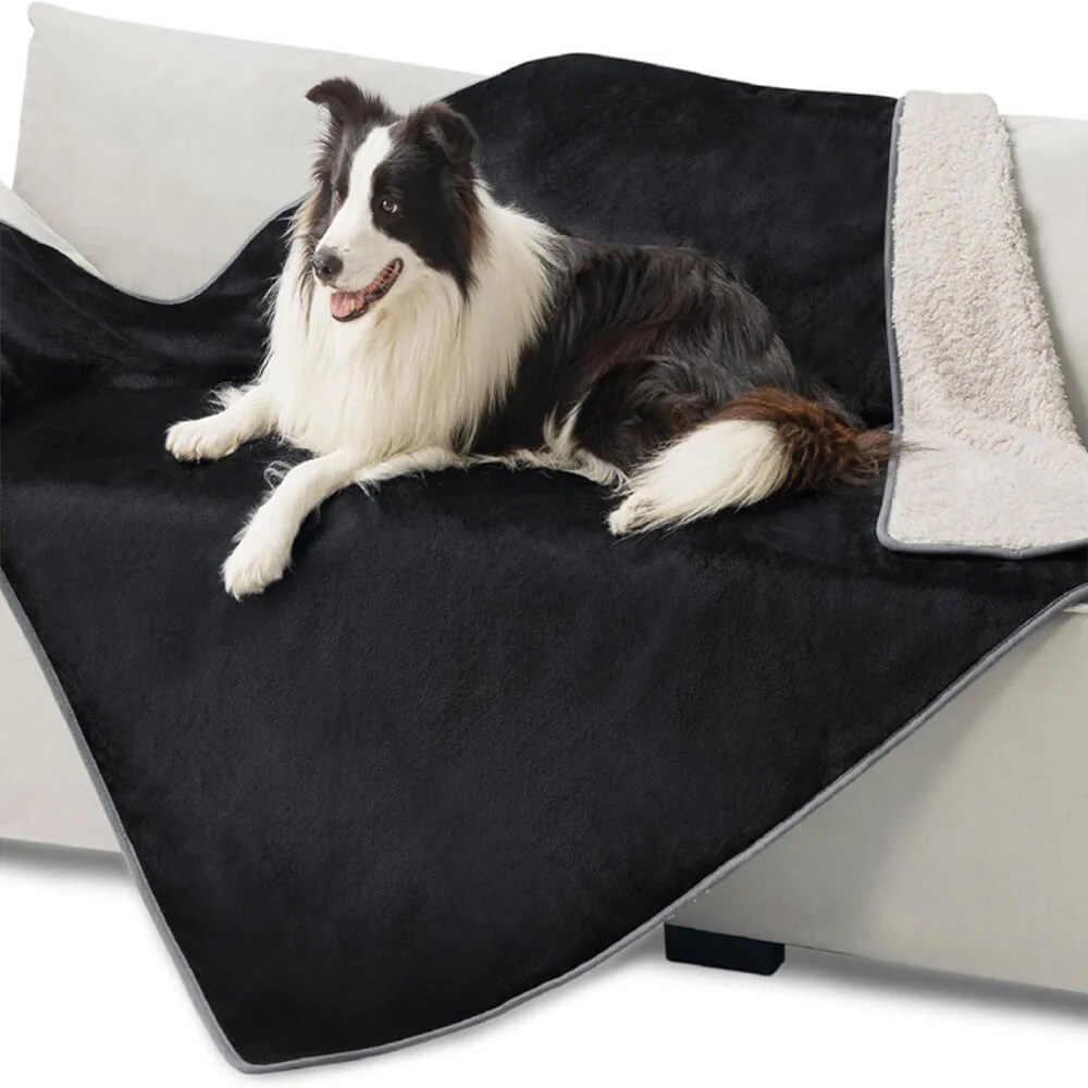 Couverture réversible en polaire pour animaux douce et protectrice - Image 8