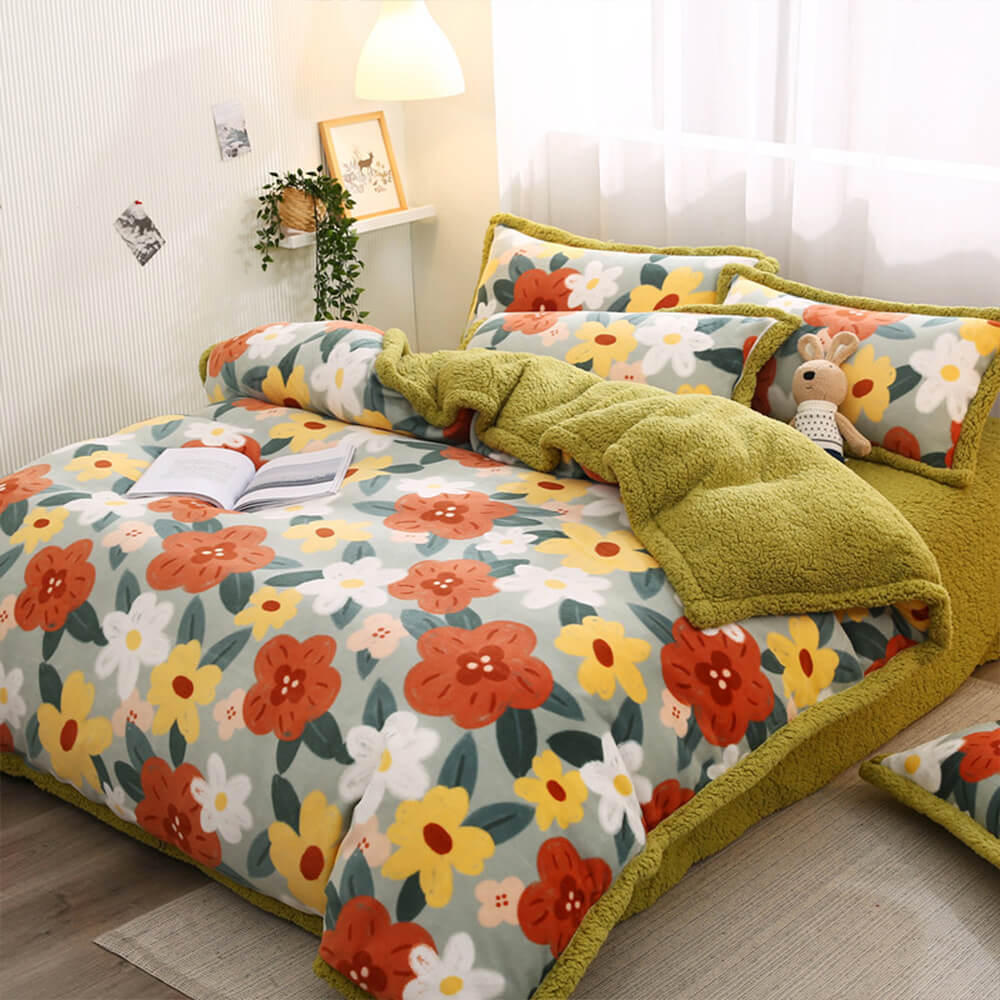 Ensemble de draps réversibles en velours de lait et sherpa à imprimé floral - Image 10