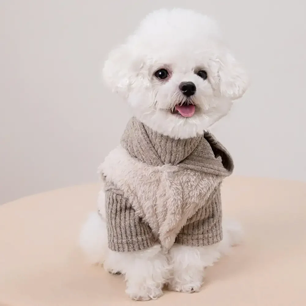 Ensemble pour chien en deux pièces : manteau en peluche et pull à col roulé assorti. - Image 2