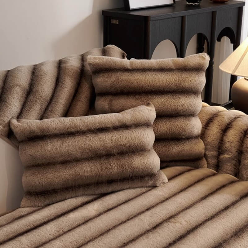 Housse de canapé en fausse fourrure de lapin rayée durable et résistante aux taches - Image 6