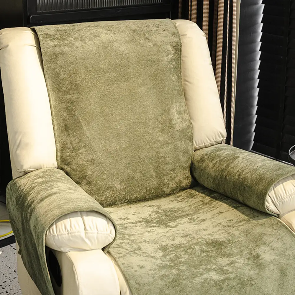 Housse de fauteuil de canapé inclinable en une pièce en polaire anti-dérapante. - Image 2