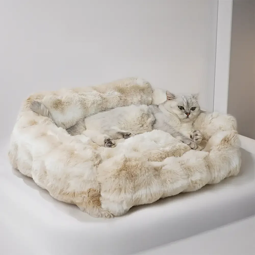 Lit moelleux en velours faux lapin pour chiens et chats - Image 4
