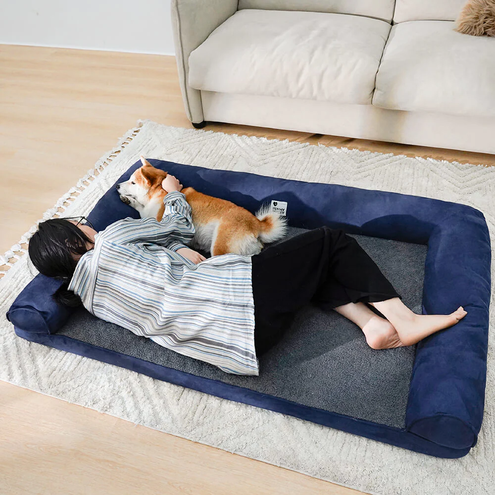 Lit orthopédique pour chien à soutien complet molletonné et en simili suède - Image 2