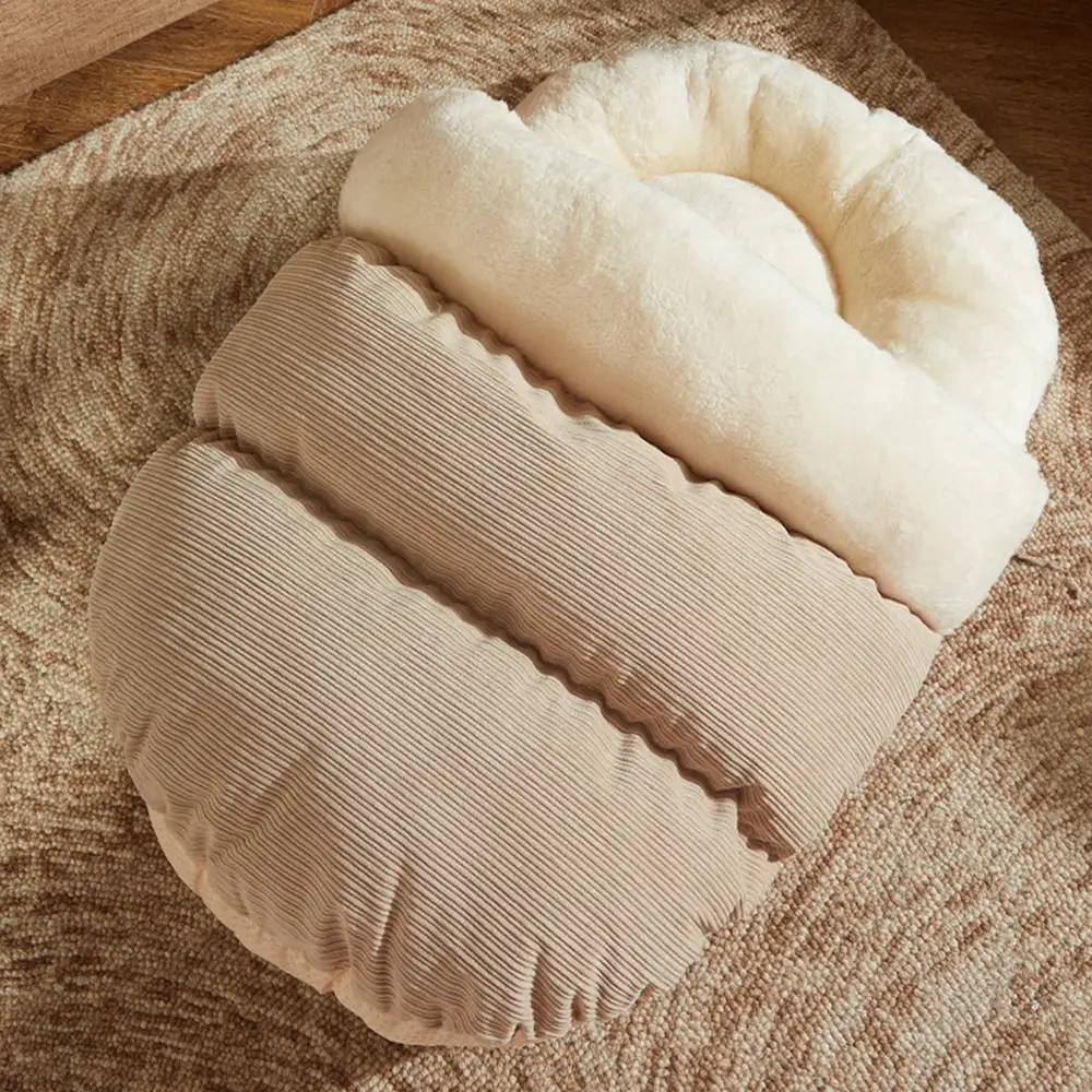 Lit pour animal de compagnie amusant en forme de pantoufle, chaud, amovible et lavable. - Image 11