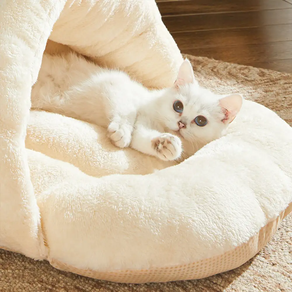 Lit pour animal de compagnie amusant en forme de pantoufle, chaud, amovible et lavable. - Image 3