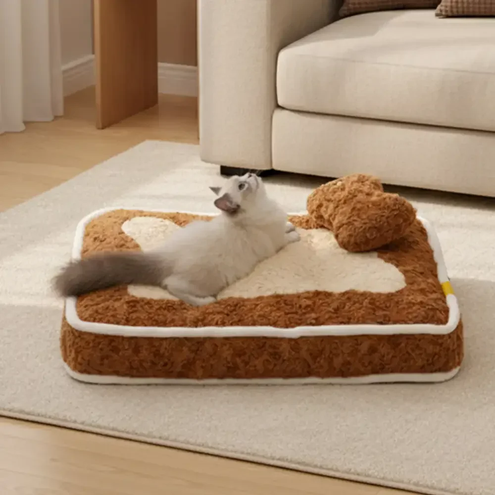 Lit pour animaux en peluche coloré et bloqué, créatif. - Image 9