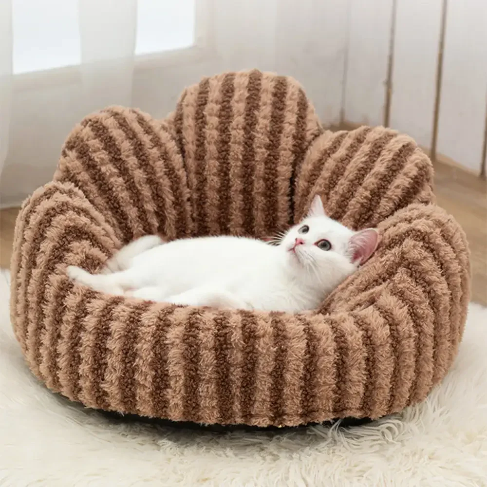 Lit pour animaux en peluche rayé en forme de pétale - Image 10