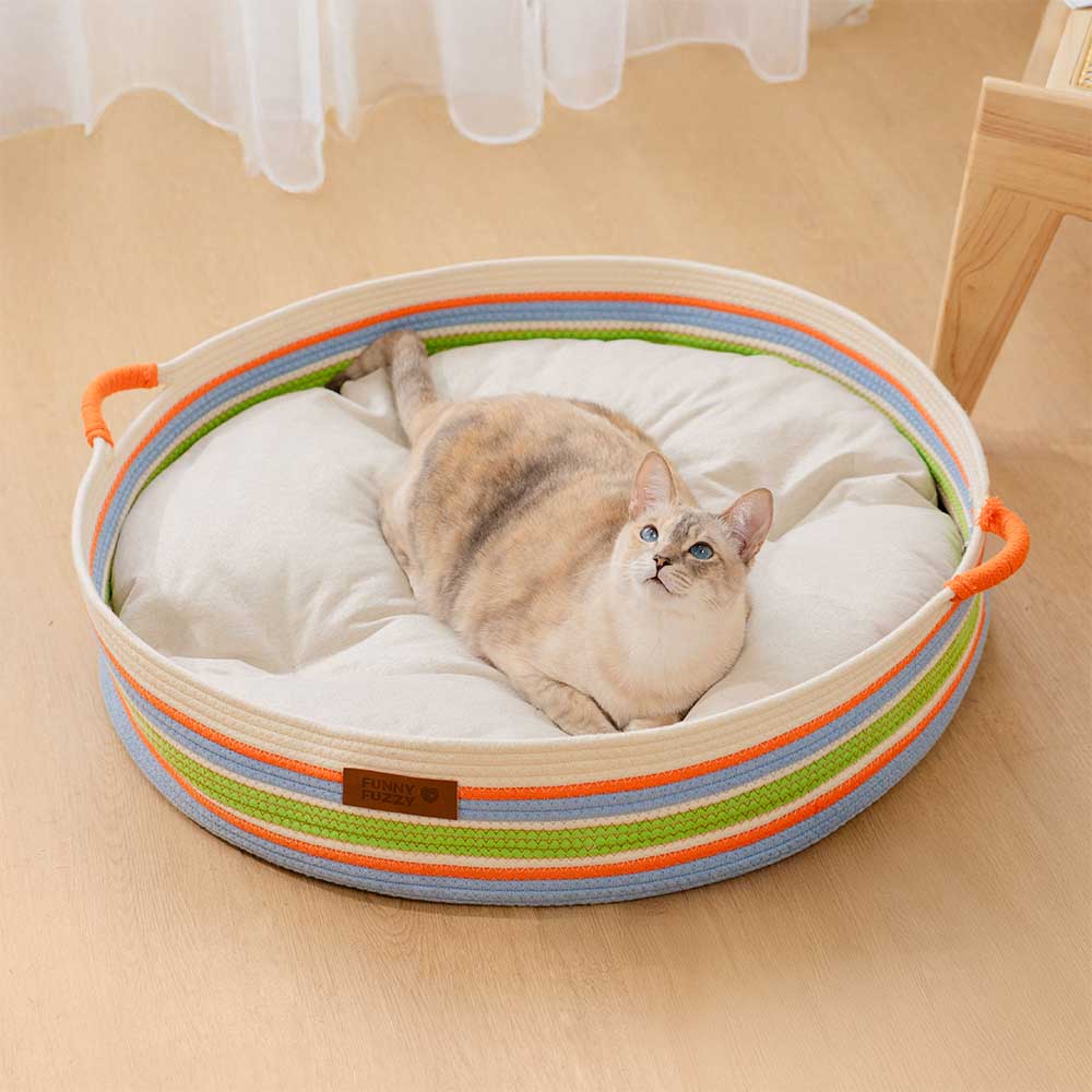 Lit pour chat apaisant à rayures fait main - Nid intemporel - Image 2