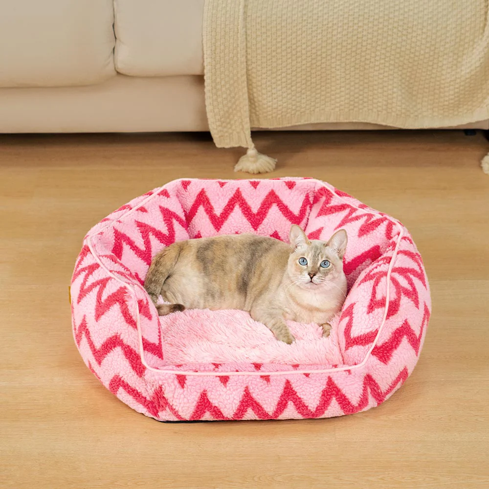 Lit pour chat Chevron Plush Retreat - Le câlin chaleureux - Image 3
