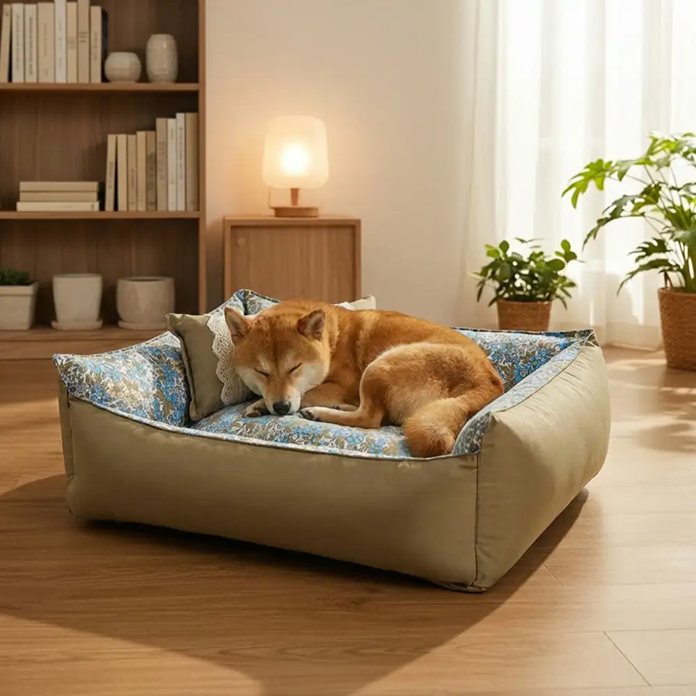 Lit pour chien anti-statique lavable, imprimé floral, toutes saisons.