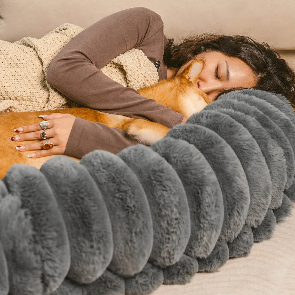 Lit pour chien en peluche géant forme de beignet - Berceau câlin - Image 13
