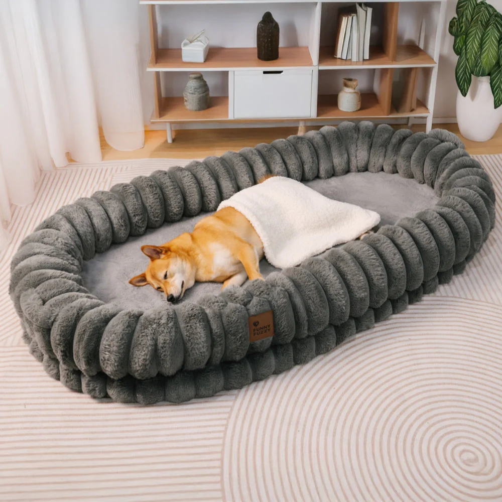 Lit pour chien en peluche géant forme de beignet - Berceau câlin - Image 8
