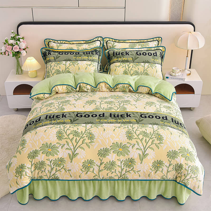 Parure velours lait Floral Elegance avec jupe de lit - Image 6