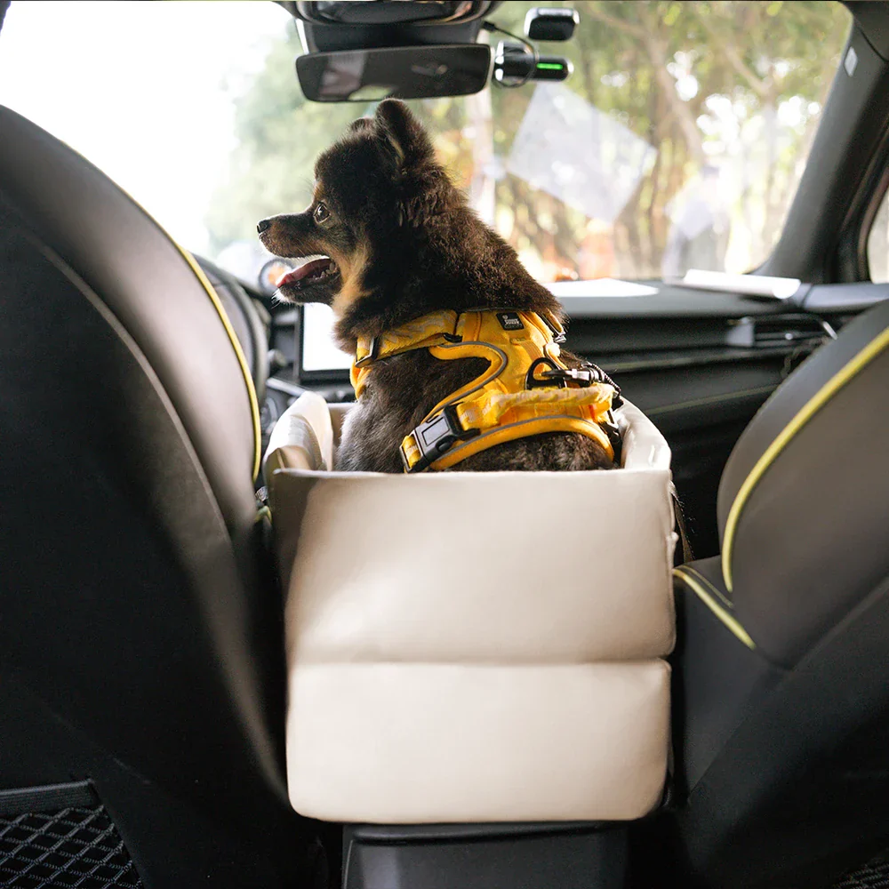 Siège auto pour animaux en similicuir imperméable console centrale portable pour voyages - Image 10