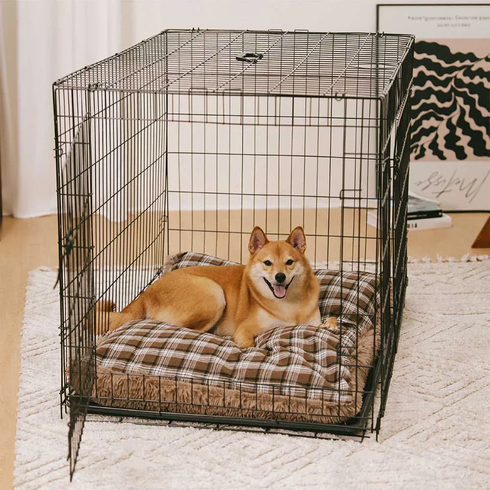 Tapis en peluche réversible à motif carreaux pour chien - Image 8