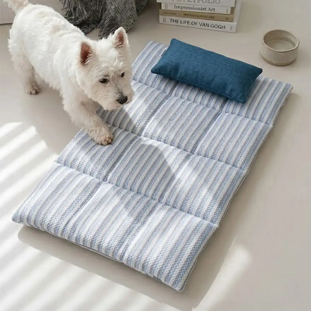 Tapis pour chien rafraîchissant en soie de glace rayée, antidérapant, avec coussin. - Image 2