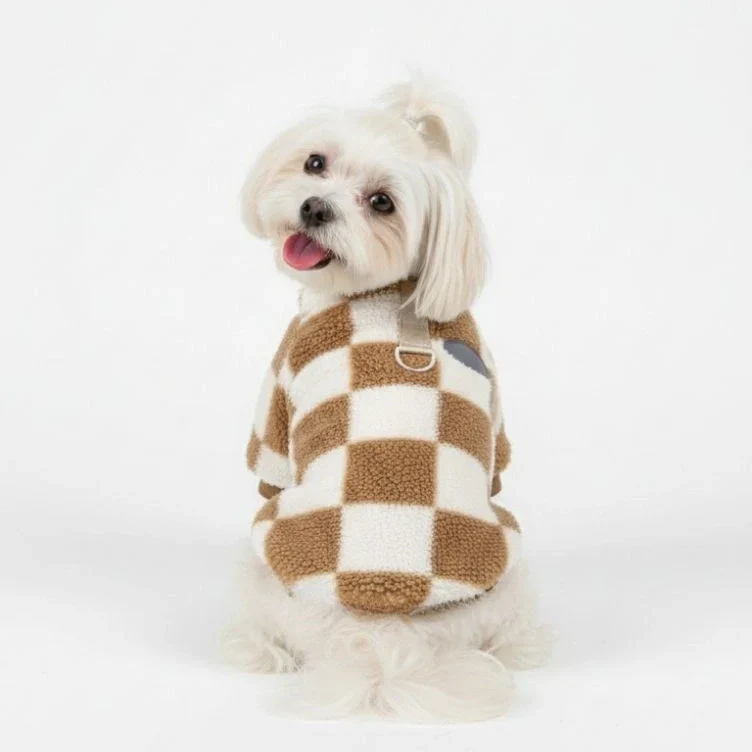 Veste en polaire à carreaux pour chien – Style audacieux et chaleur pour les promenades d'hiver